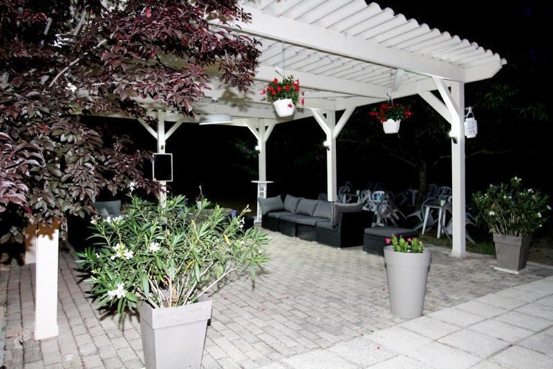 Auberge Des Pins Tourrettes Exterior photo
