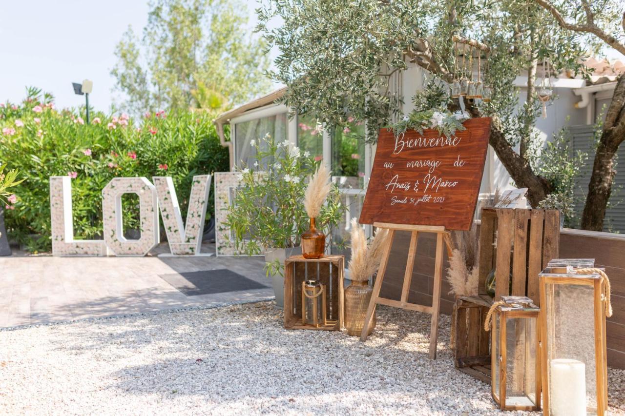 Auberge Des Pins Tourrettes Exterior photo