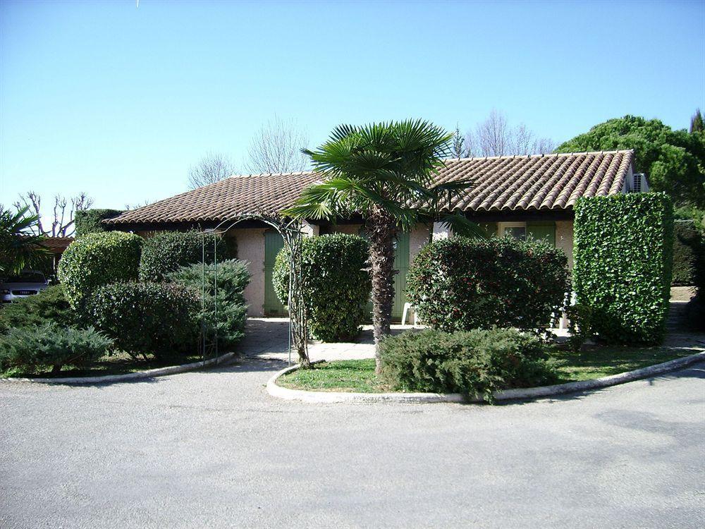 Auberge Des Pins Tourrettes Exterior photo