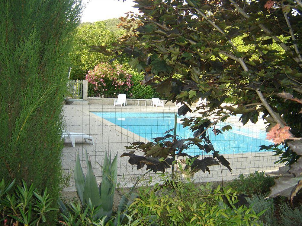 Auberge Des Pins Tourrettes Exterior photo