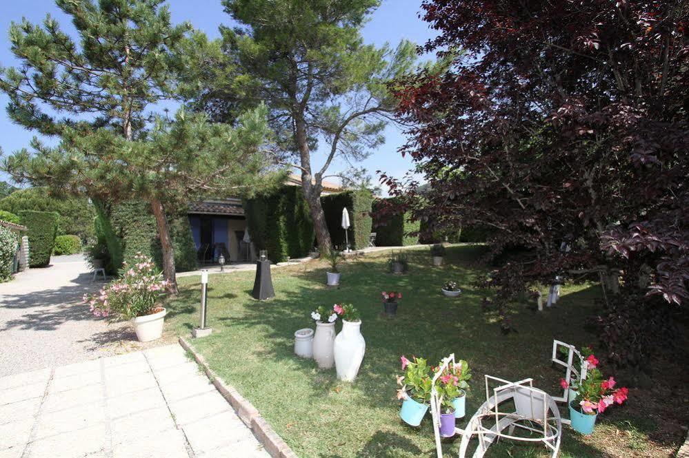 Auberge Des Pins Tourrettes Exterior photo
