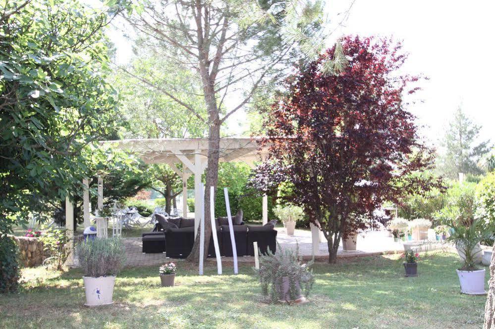 Auberge Des Pins Tourrettes Exterior photo