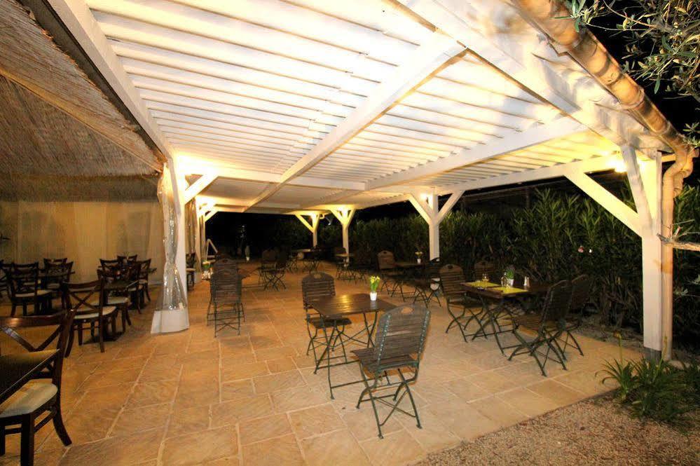 Auberge Des Pins Tourrettes Exterior photo