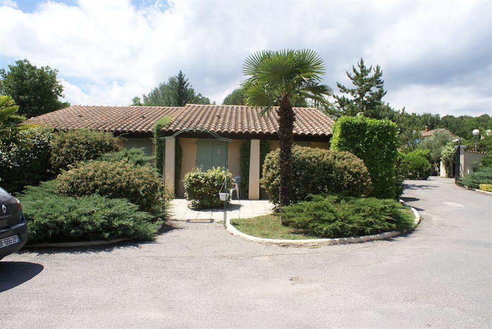Auberge Des Pins Tourrettes Exterior photo