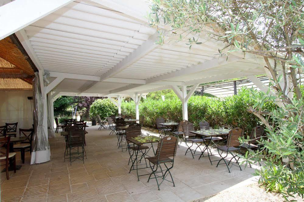Auberge Des Pins Tourrettes Exterior photo