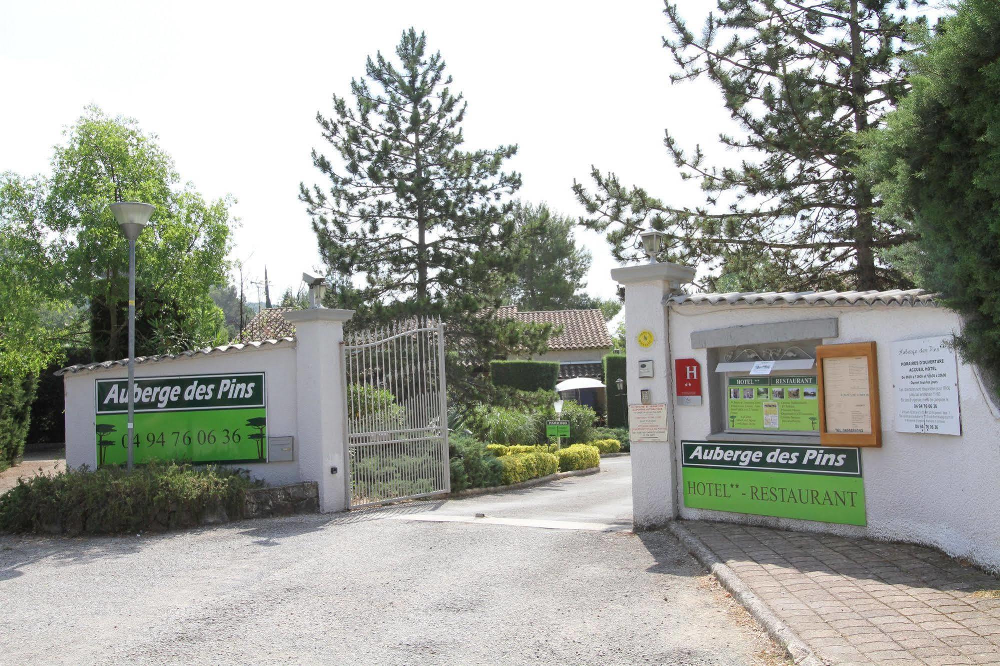 Auberge Des Pins Tourrettes Exterior photo
